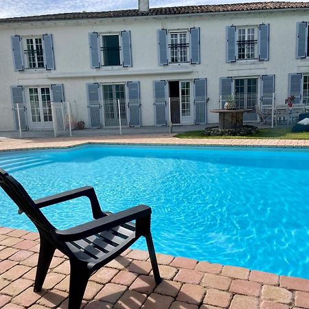 Domaine Du Galon D'Or Villa Arvert Екстериор снимка