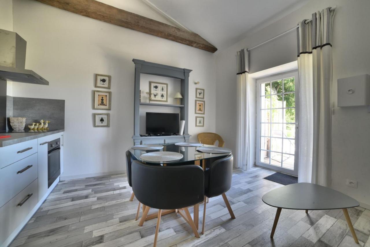 Domaine Du Galon D'Or Villa Arvert Екстериор снимка