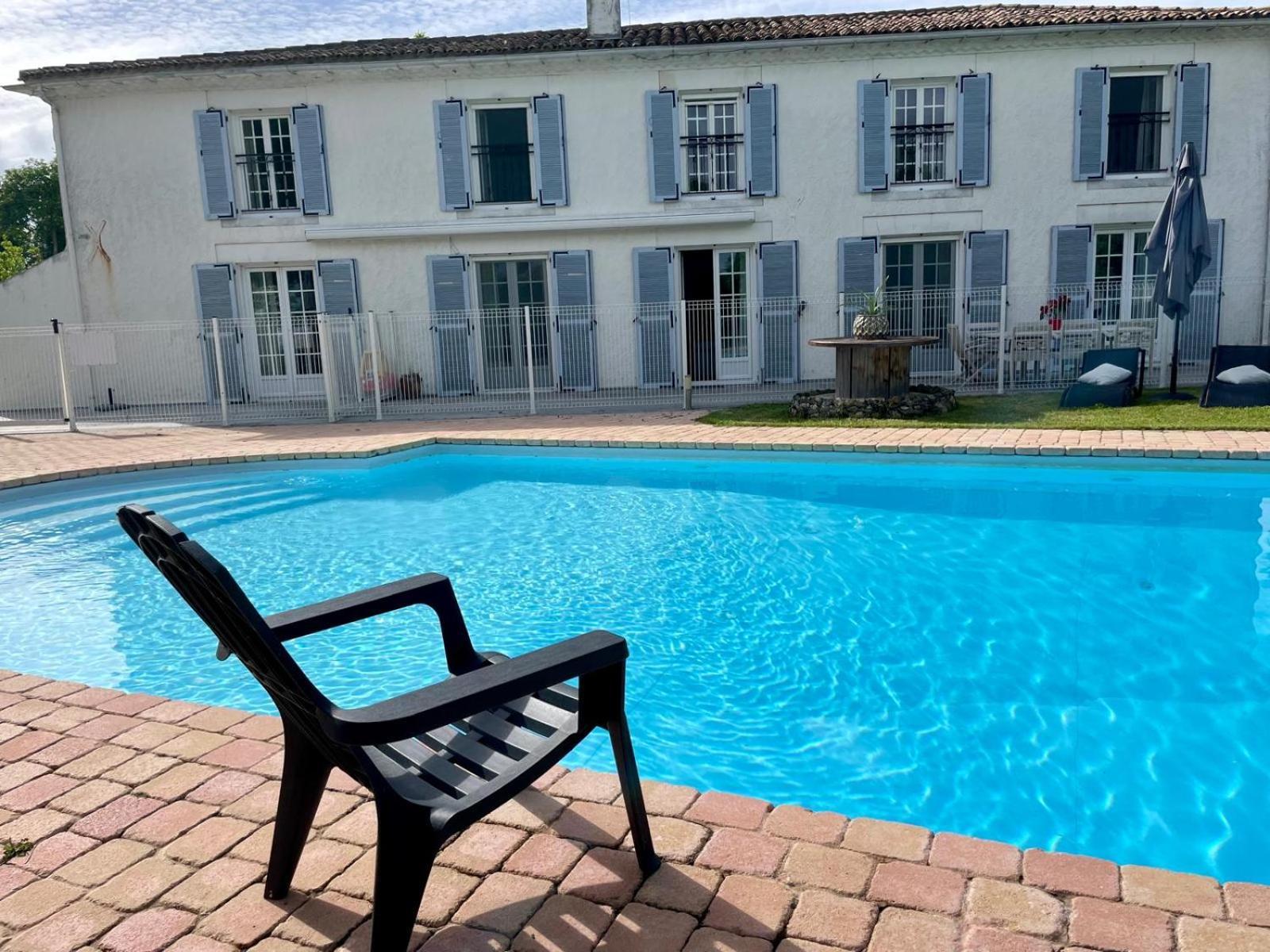 Domaine Du Galon D'Or Villa Arvert Екстериор снимка